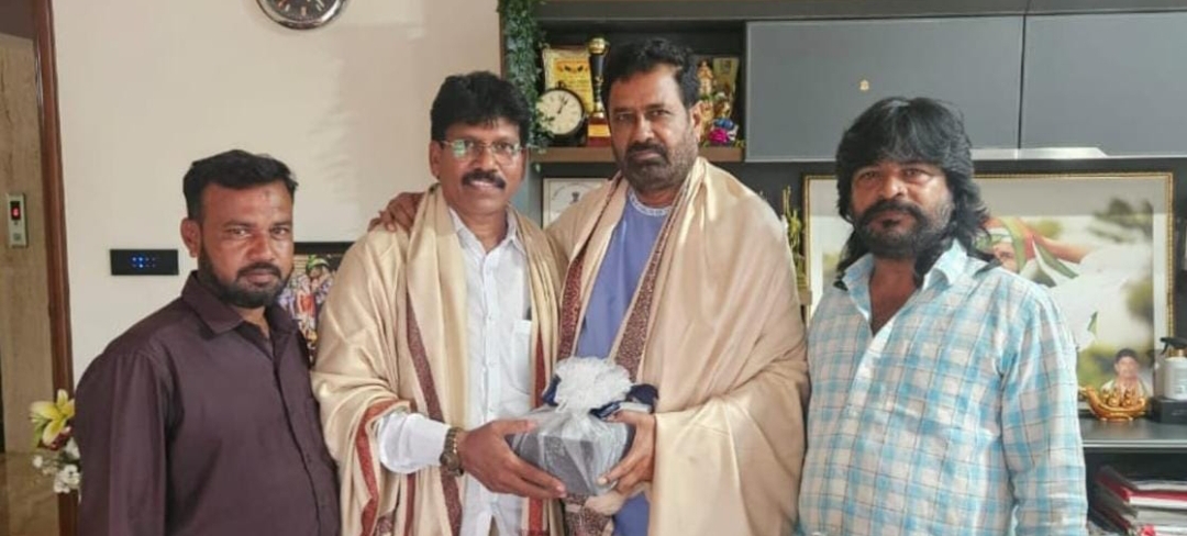 మాజీ ఎమ్మెల్యే ప్రతాప్ రెడ్డిని కలిసిన కాంగ్రెస్ రంగారెడ్డి జిల్లా ప్రధాన కార్యదర్శి మొహమ్మద్ ఇబ్రహీం