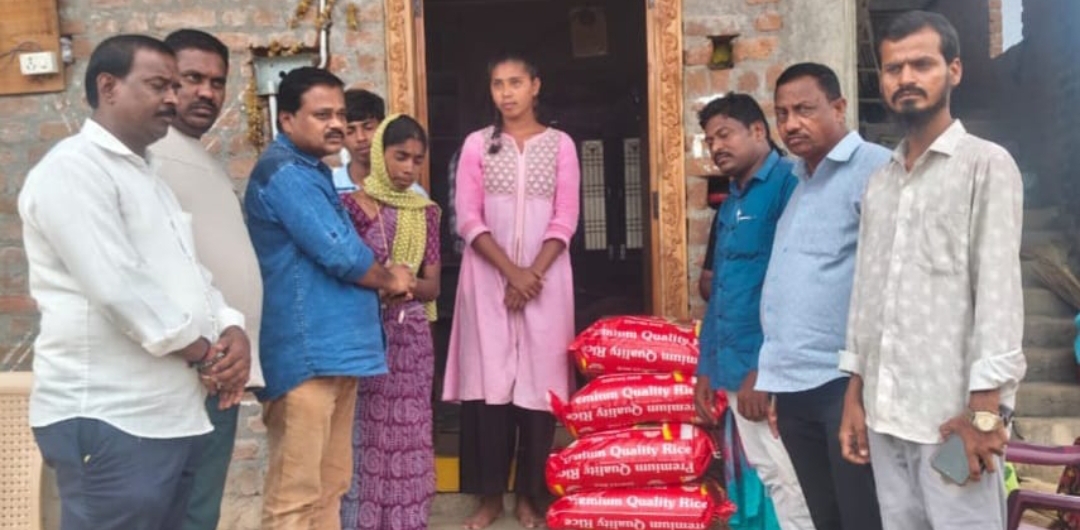 8 ఏళ్ల తర్వాత కూడా నేరెళ్ల గాయం పచ్చిగానే ఉంది... బాధిత కుటుంబానికి అండగా టిఆర్ఎస్