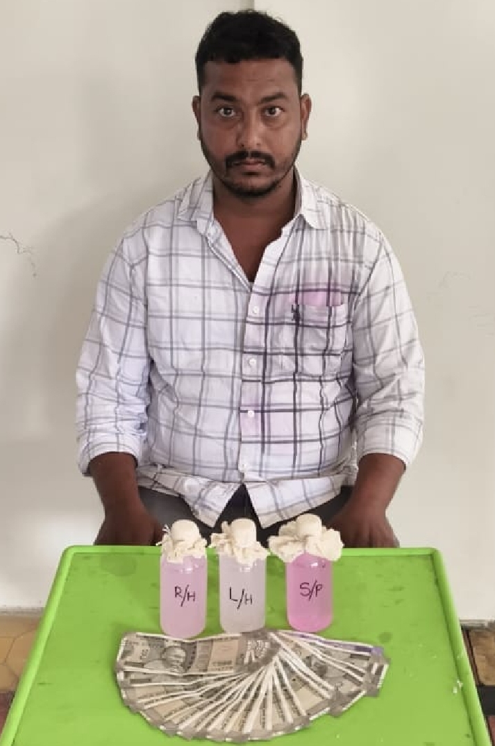 ఏసీబీకి చిక్కిన జూనియర్ లైన్&zwnj;మెన్