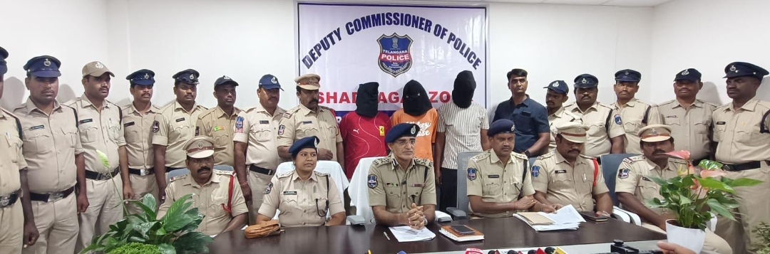 హార్వెస్టర్ల ముసుగులో స్నాచింగ్... పంజాబ్ ముఠా అరెస్ట్