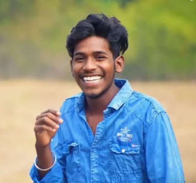 తల్లిదండ్రులు సెల్ ఫోన్ కొనివ్వలేదనే కారణంతో యువకుడు ఆత్మహత్య 