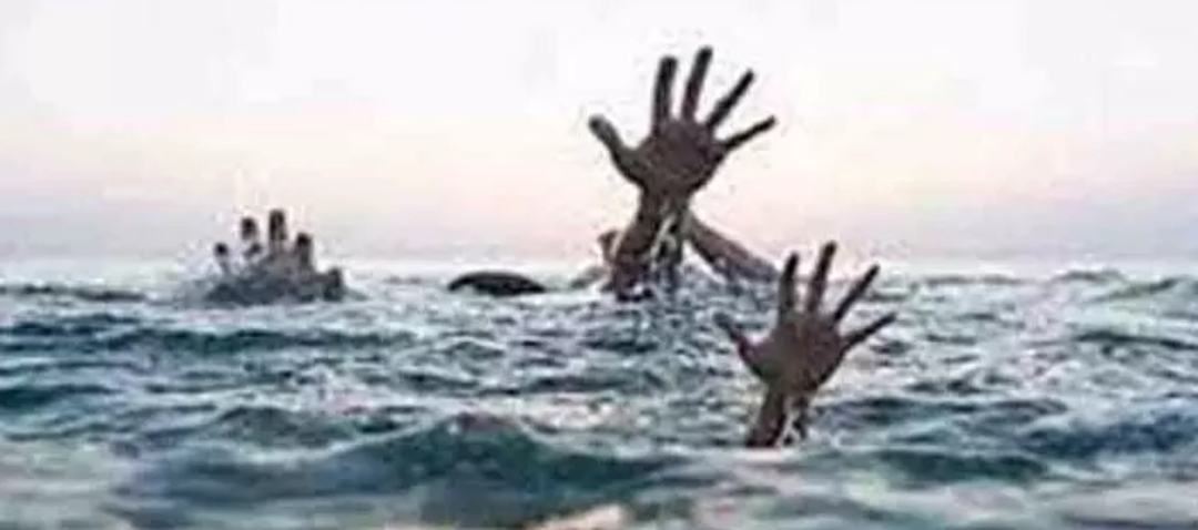 చెరువులో మునిగి ఇద్దరు చిన్నారుల మృతి