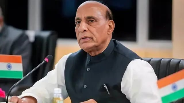 ఈ నెలాఖరులో చైనాకు వెళ్లనున్న రక్షణ మంత్రి