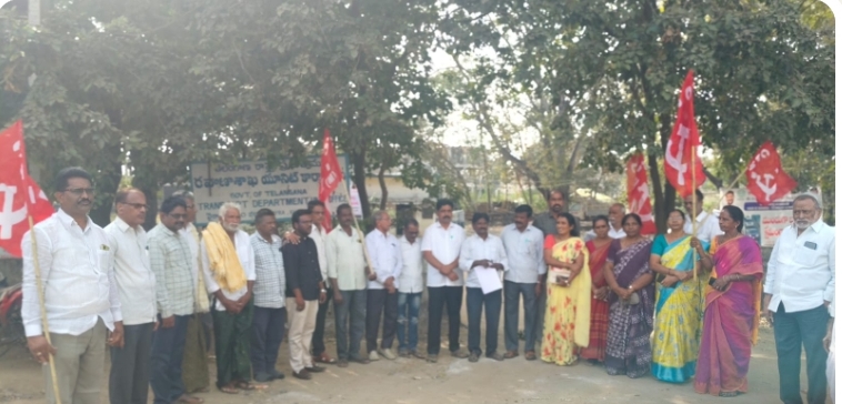 వైరాలోనే ఆర్టీవో కార్యాలయాన్ని కొనసాగించాలి