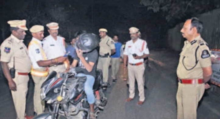 డిసెంబర్ 31న ప్రత్యేక డ్రంక్ అండ్ డ్రైవ్ తనిఖీలు