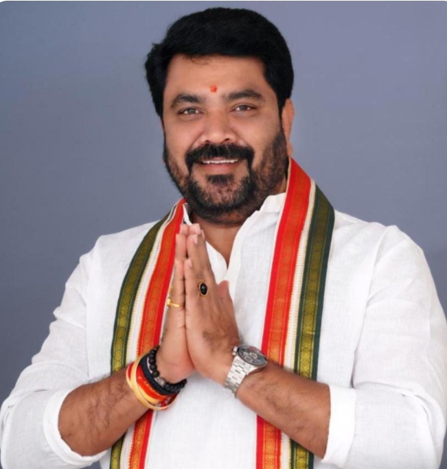 దీపావళి శుభాకాంక్షలు తెలిపిన గ్రంథాలయ ఛైర్మన్ ఎలుగంటి మధుసూదన్ రెడ్డి