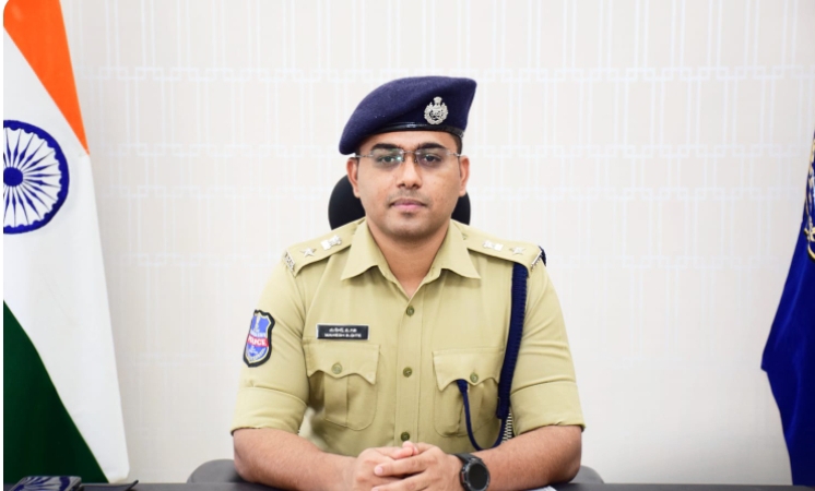సిరిసిల్లలో మైనర్ బాలికపై వేధింపుల నిందితుడికి 10 ఏళ్ల జైలు, 2000 జరిమానా