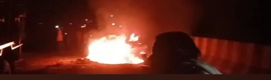 ఘోర రోడ్డు ప్రమాదం...  11మంది సజీవ దహనం