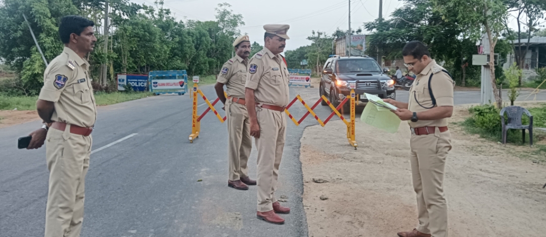 జిల్లెళ్ల చెక్ పోస్టును ఆకస్మికంగా తనిఖీ చేసిన జిల్లా ఎస్పీ మహేష్ బి. గితే ఐపీఎస్