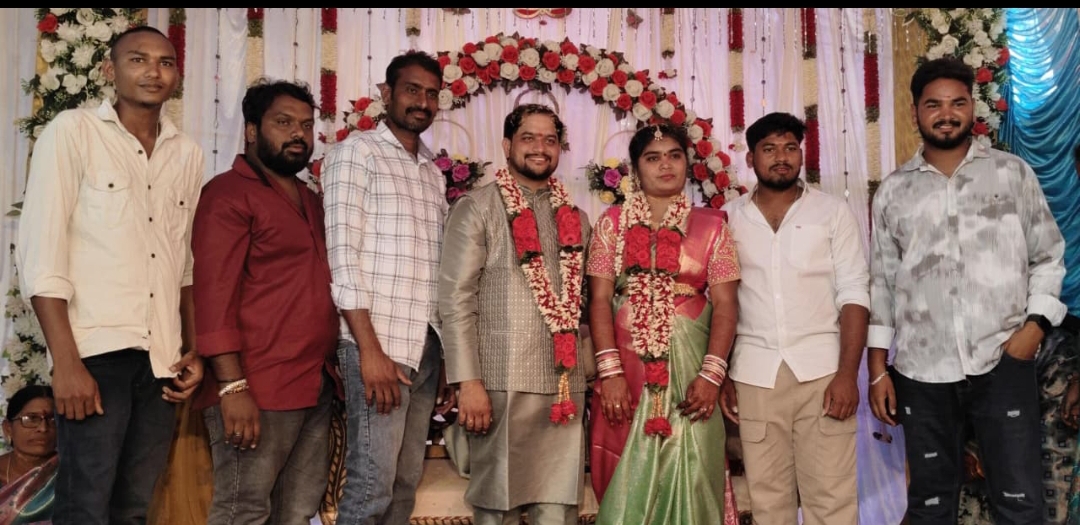 గుమ్మడి పవన్ నిశ్చయతాంబూలల హాజరైన జనసేన పార్టీ జూలూరుపాడు మండల అధ్యక్షుడు ఉసికెల రమేష్