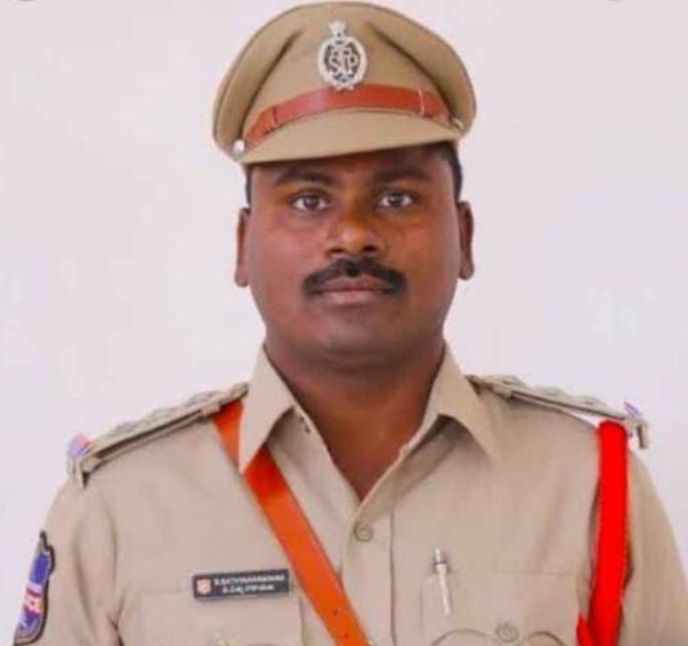 ఇల్లందు SHO ను సస్పెండ్ చేస్తూ ఉత్తర్వులను జారీ చేసిన మల్టీ జోన్-1 ఐజీ చంద్రశేఖర్ రెడ్డి ఐపిఎస్