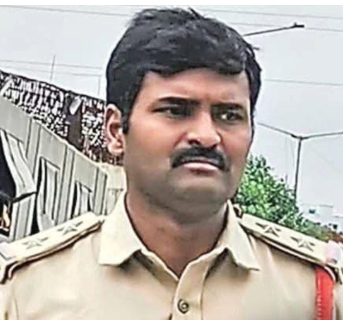అంబర్&zwnj;పేట్ ఎస్ఐ భానుప్రకాష్ రెడ్డి అరెస్ట్