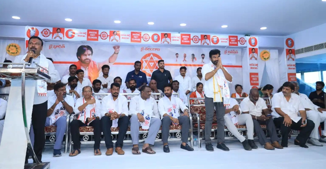 కొత్తగూడెంలో జనసేన జెండా రెపరెప