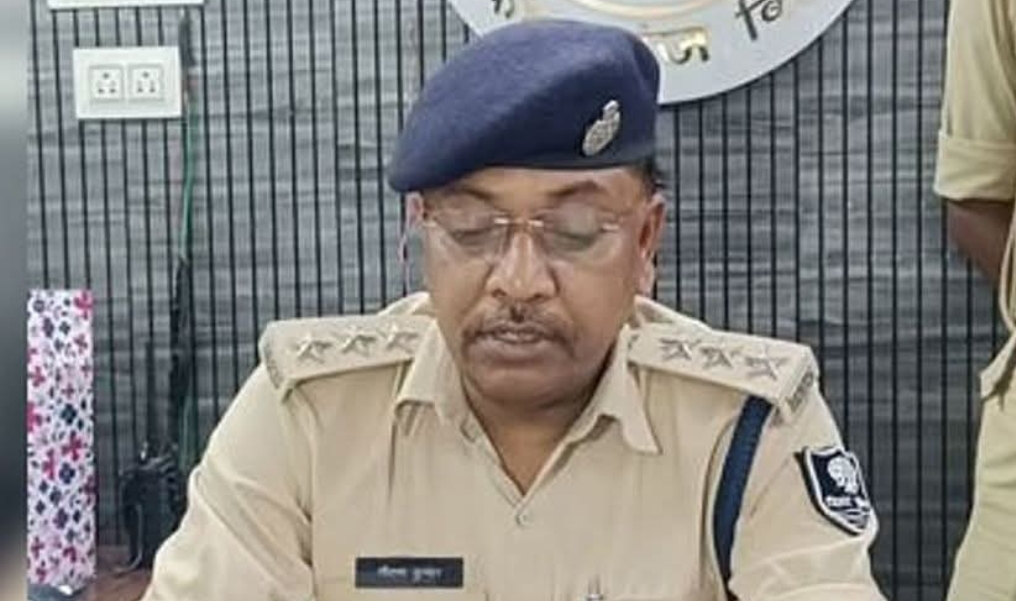 డీఎస్పీ అక్రమాస్తులు... పనిమనిషికి కోటి రూపాయల బంగ్లా, థార్ కారు!