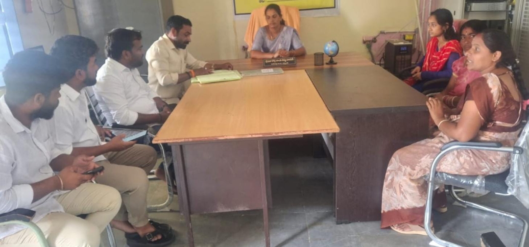 మోసాల వెంచర్&zwnj;కు గ్రామపంచాయతీ బ్రేక్..!