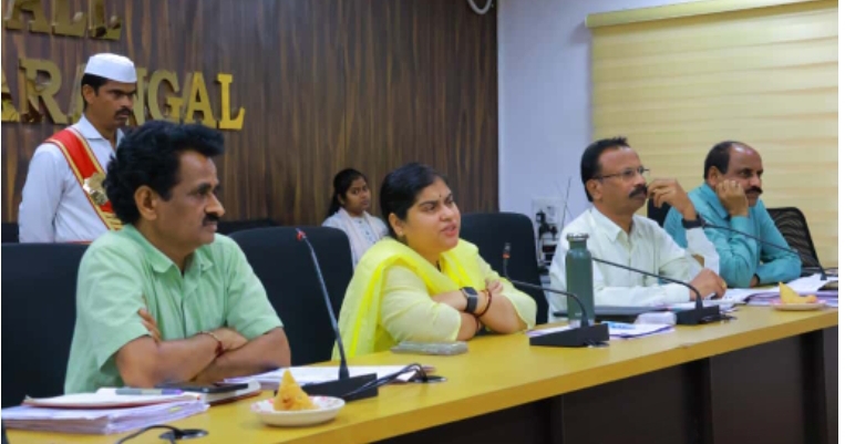 ఇందిరమ్మ ఇండ్లు ఉపాధి హామీ పథకం అమలు పురోగతి పై సమీక్ష