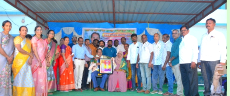 సమాజానికి ఆదర్శం ఉపాధ్యాయులు