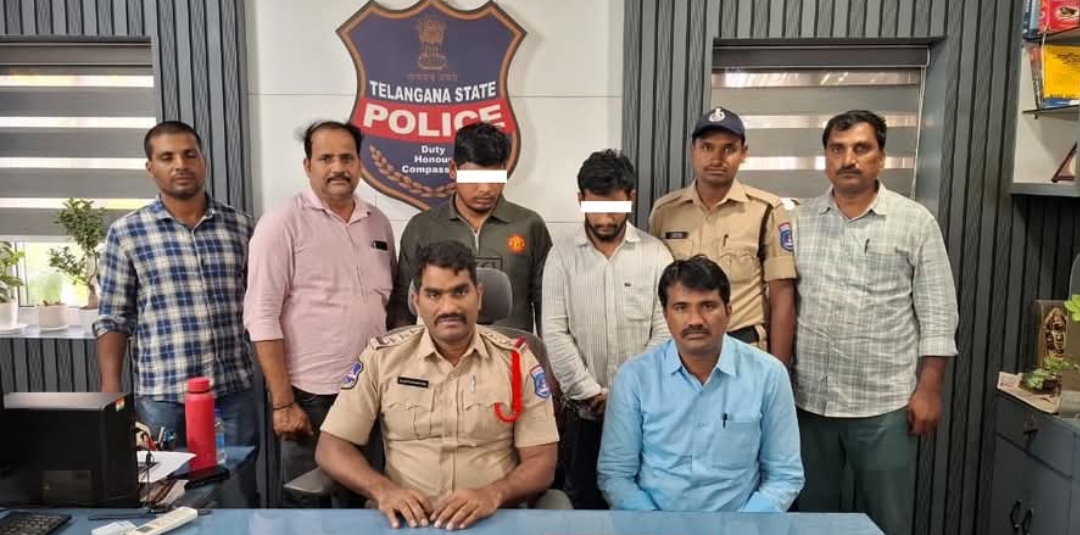 సోషల్ మీడియా ద్వారా మోసాలకు పాల్పడిన అంతర్-రాష్ట్ర ముఠా అరెస్ట్