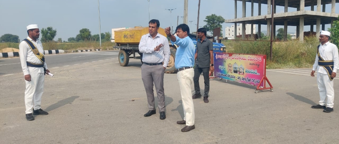 విద్యుత్ దీపాలకు కనెక్షన్ ఏర్పాటు చేయాలి : కలెక్టర్ సందీప్ కుమార్ ఝా