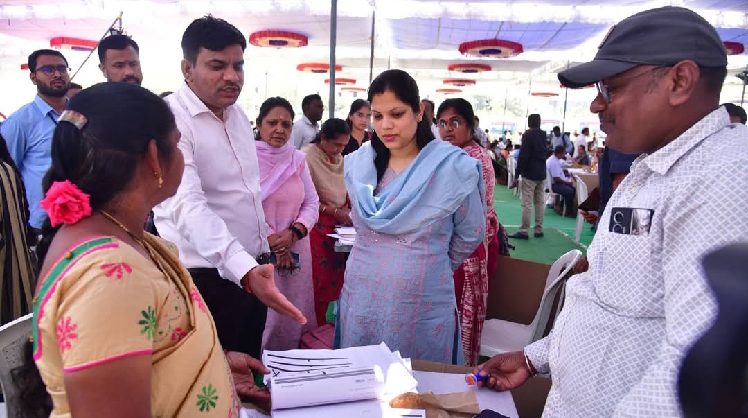 మున్సిపల్ ఎన్నికలు సమర్థవంతంగా నిర్వహించాలి : జిల్లా కలెక్టర్ పమేలా సత్పతి
