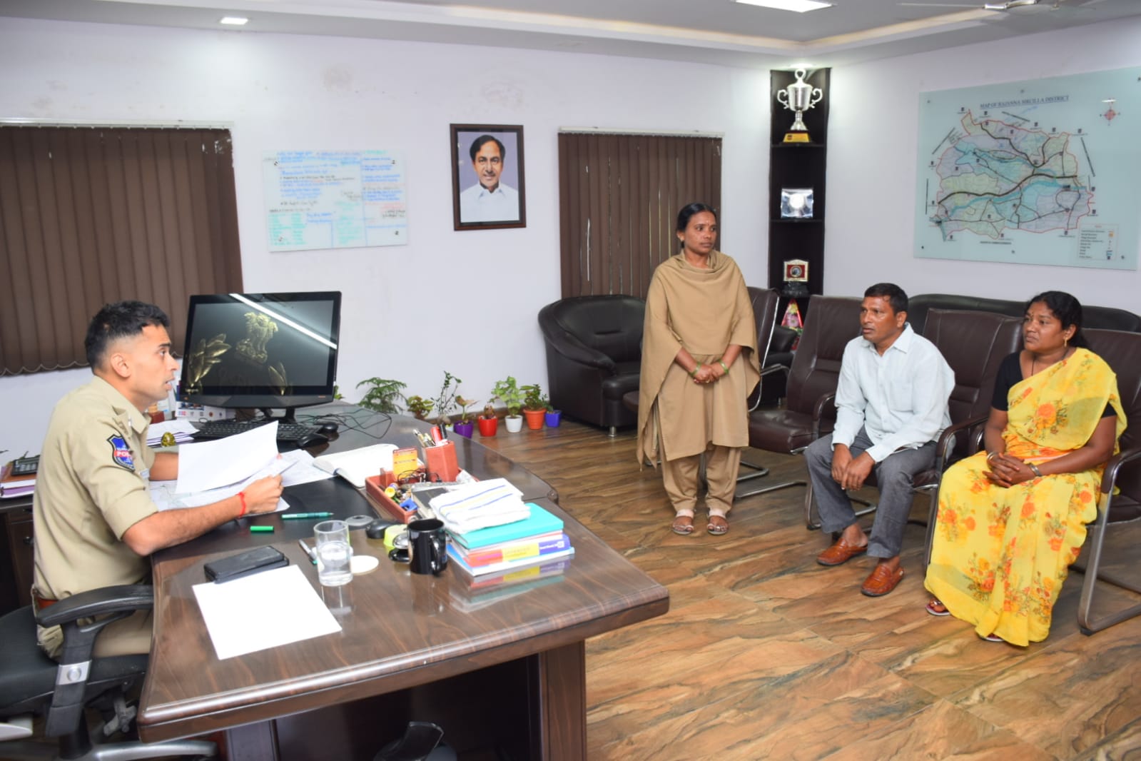 బాధితులకు సత్వర న్యాయం చేయడానికి గ్రీవెన్స్ డే కార్యక్రమం: జిల్లా ఎస్పీ అఖిల్ మహాజన్ 