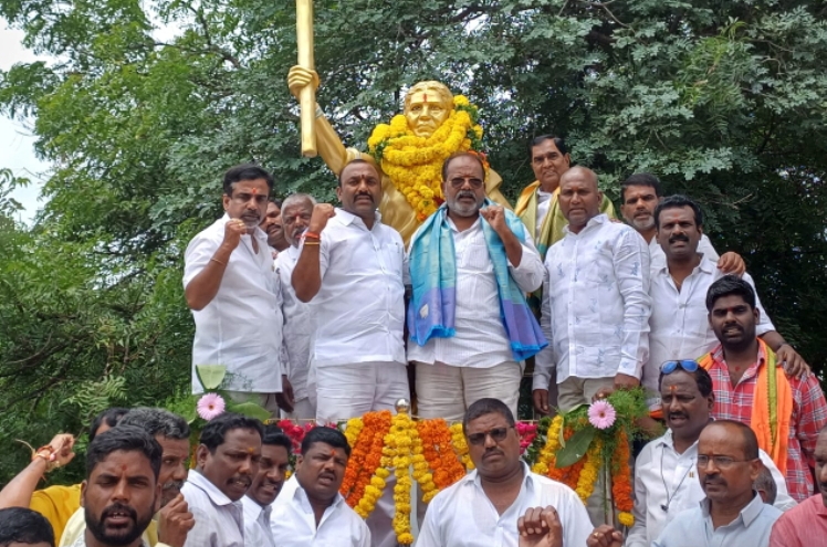 దొరల గడిలను గడగడలాడించిన వీరవనిత ఐలమ్మ : ఎమ్మెల్సీ నవీన్ కుమార్ రెడ్డి