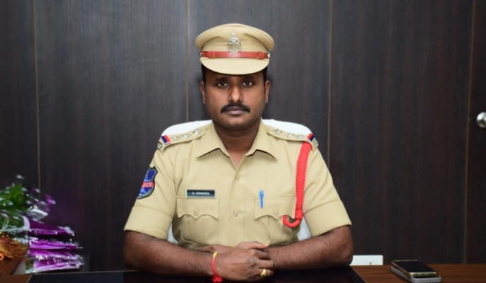 మహిళను వేధించిన కేసులో ఒక వ్యక్తికి రెండు సంవత్సరాల జైలు శిక్షతో పాటు జరిమానా