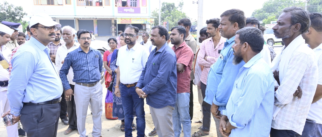 మిల్లుల వద్ద ఎప్పటికప్పుడు ధాన్యం అన్ లోడింగ్ జరగాలి