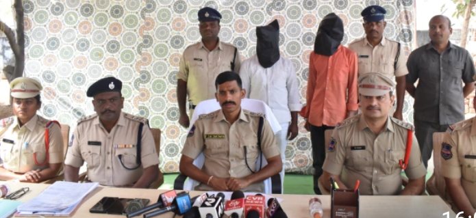 పదవి వ్యామోహంతో కన్న కూతురునే దారుణంగా హత్య చేసిన కసాయి తండ్రి